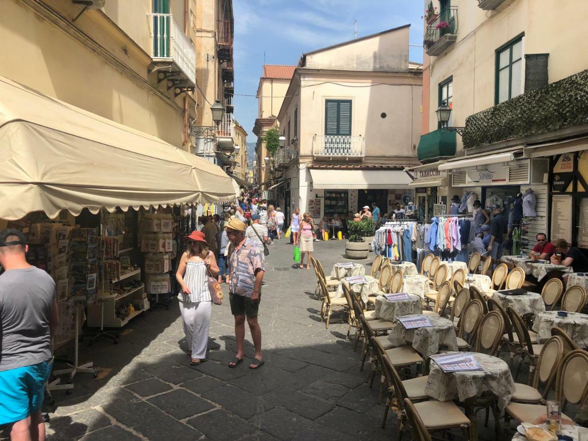 Suites Sorrento Elegance Buitenkant foto