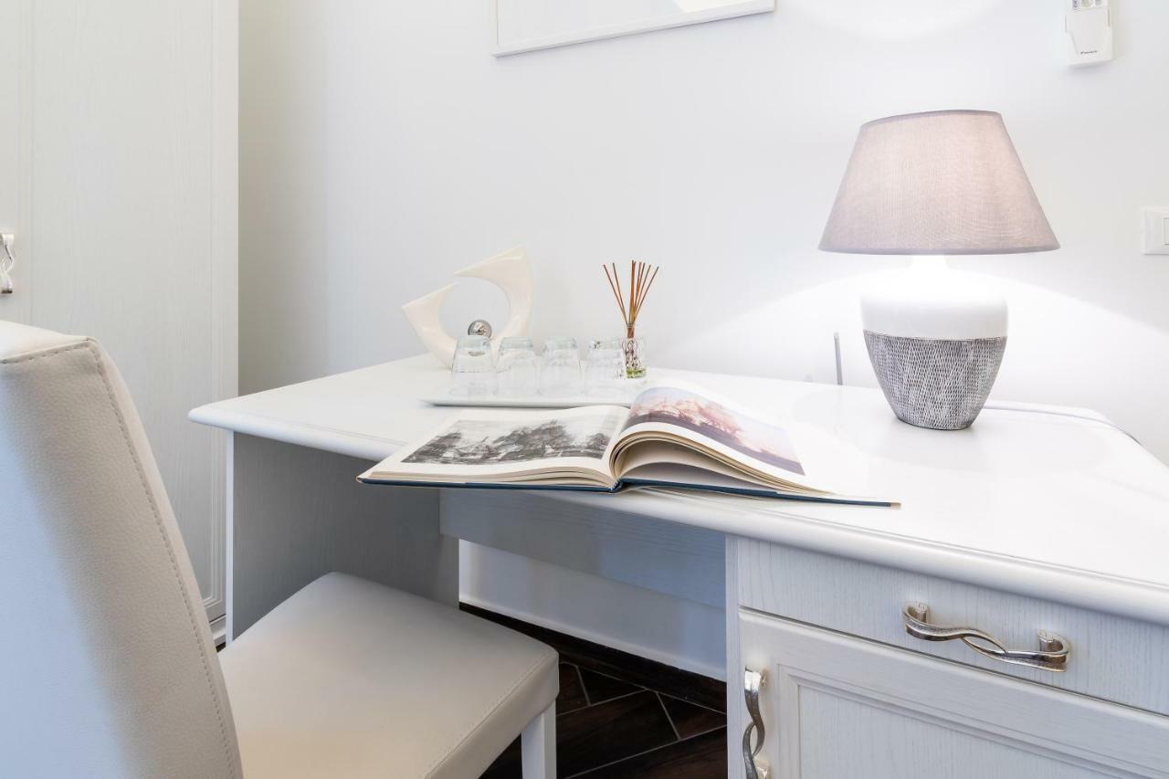 Suites Sorrento Elegance Buitenkant foto
